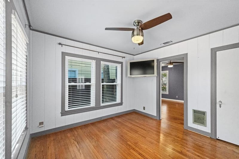 6050 Penrose Avenue, Dallas TX 75206 - Photo 18