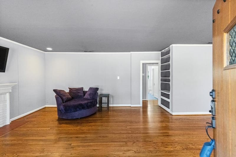 6050 Penrose Avenue, Dallas TX 75206 - Photo 4