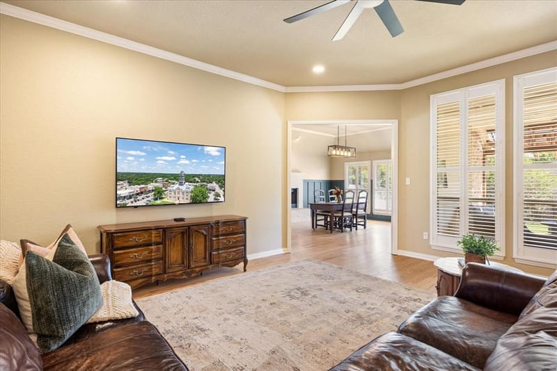 313 Casas Del Norte Street, Granbury TX 76049 - Photo 10