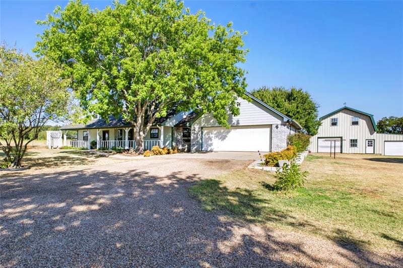 4247 E Highway 67, Rainbow TX 76077