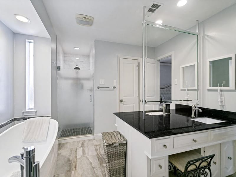 16821 Park Hill Drive, Dallas TX 75248 - Photo 23