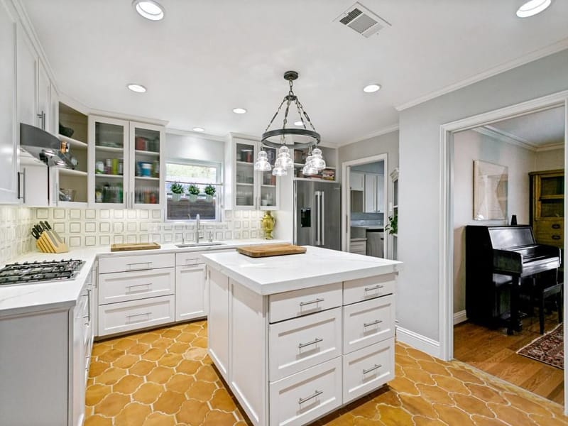 16821 Park Hill Drive, Dallas TX 75248 - Photo 16
