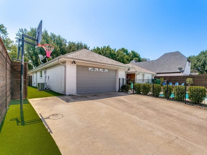 16821 Park Hill Drive, Dallas TX 75248 - Photo 37