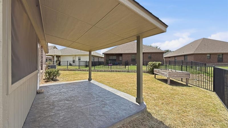 1306 Lauren Lane, Granbury TX 76048 - Photo 34