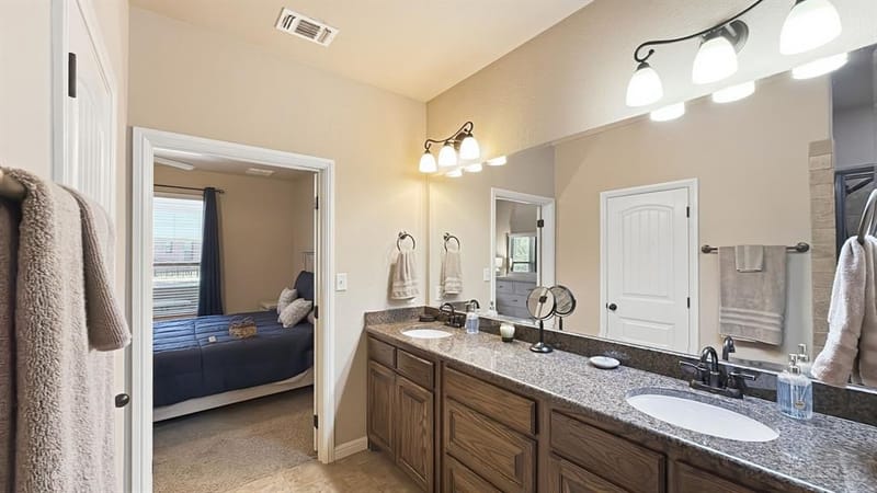 1306 Lauren Lane, Granbury TX 76048 - Photo 15