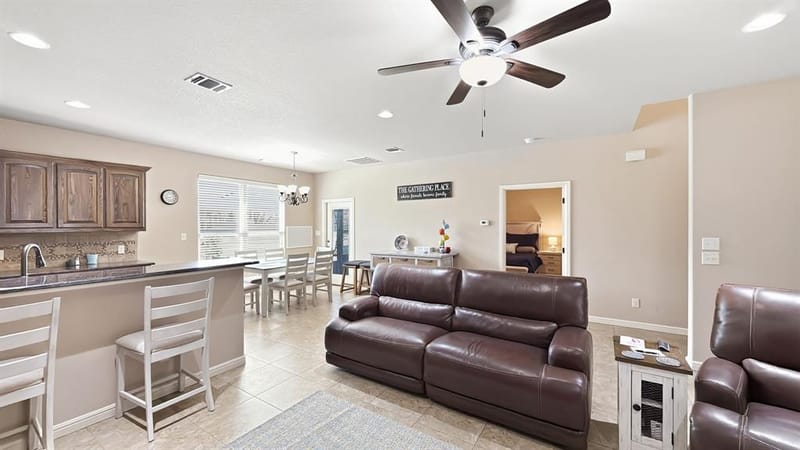 1306 Lauren Lane, Granbury TX 76048 - Photo 11