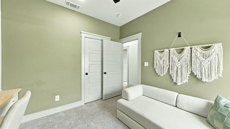2306 Pedernales Court, Granbury TX 76048 - Photo 32