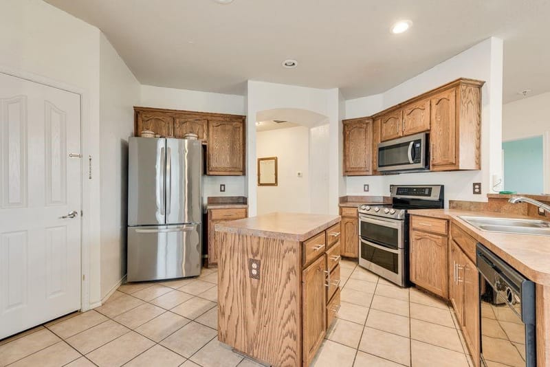 1008 Fort Apache Drive, Fort Worth TX 76052 - Photo 6