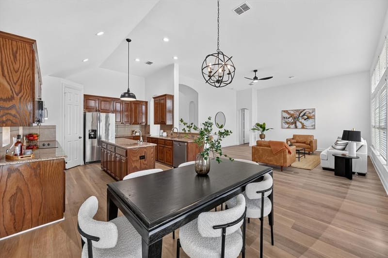 10328 Offshore Drive, Irving TX 75063 - Photo 18