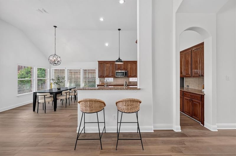 10328 Offshore Drive, Irving TX 75063 - Photo 11