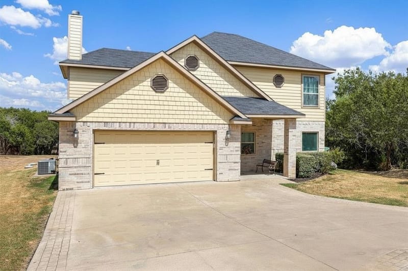 1004 W Apache Trail, Granbury TX 76048 - Photo 36
