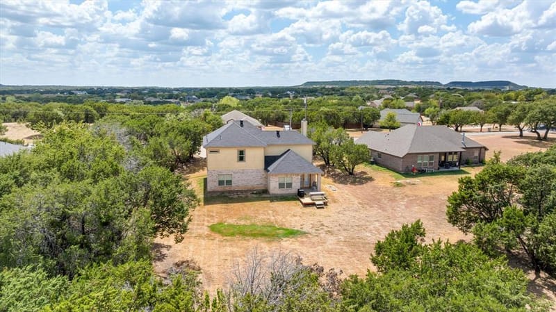 1004 W Apache Trail, Granbury TX 76048 - Photo 32