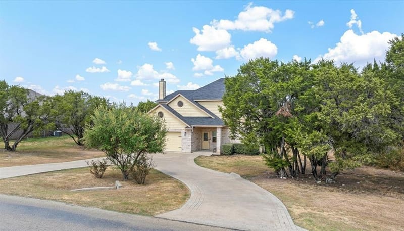 1004 W Apache Trail, Granbury TX 76048 - Photo 38