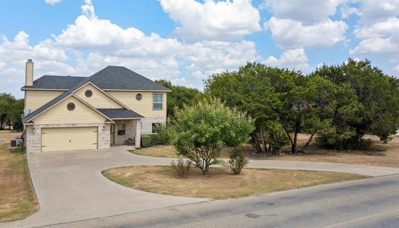 1004 W Apache Trail, Granbury TX 76048 - Photo 39