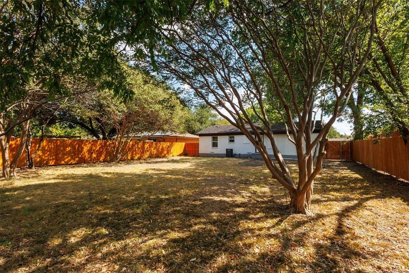 1011 E Alan Avenue, Carrollton TX 75006 - Photo 20