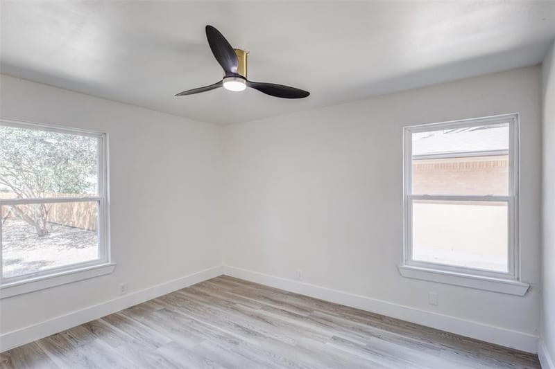 1011 E Alan Avenue, Carrollton TX 75006 - Photo 14