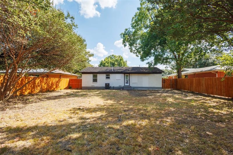 1011 E Alan Avenue, Carrollton TX 75006 - Photo 19