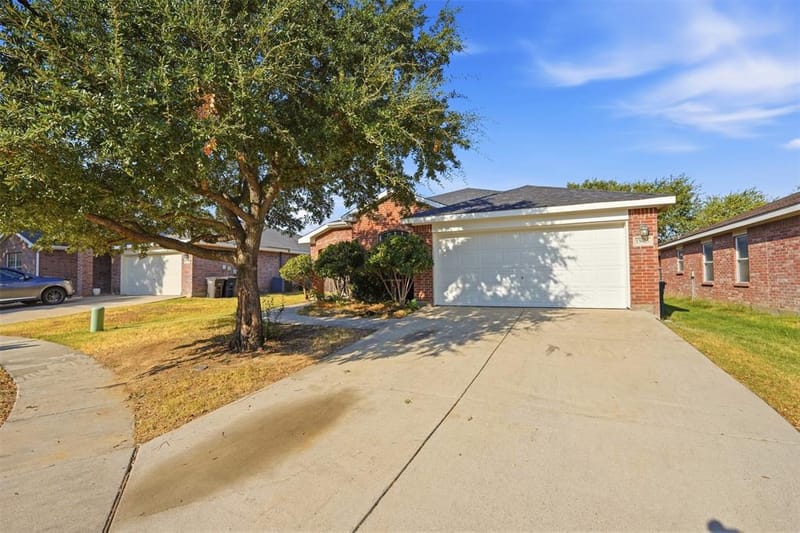 13905 Walnut Canyon Court, Fort Worth TX 76262 - Photo 15