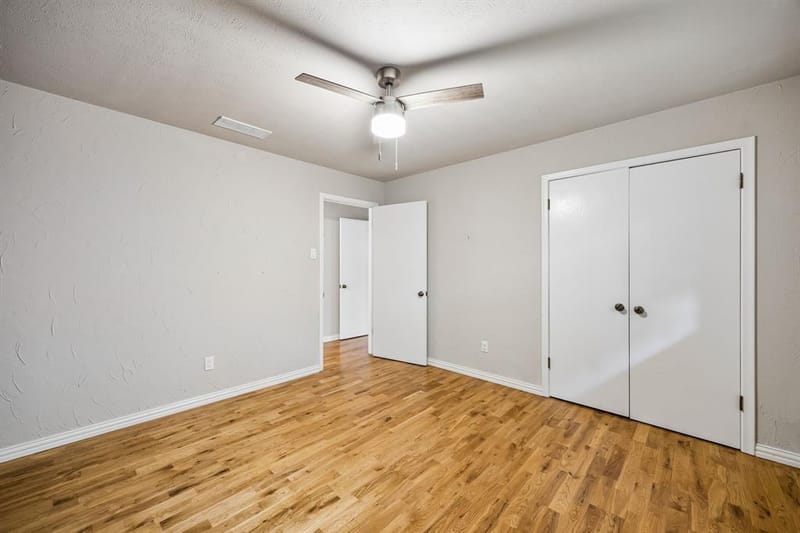 9223 Seagrove Drive, Dallas TX 75243 - Photo 28