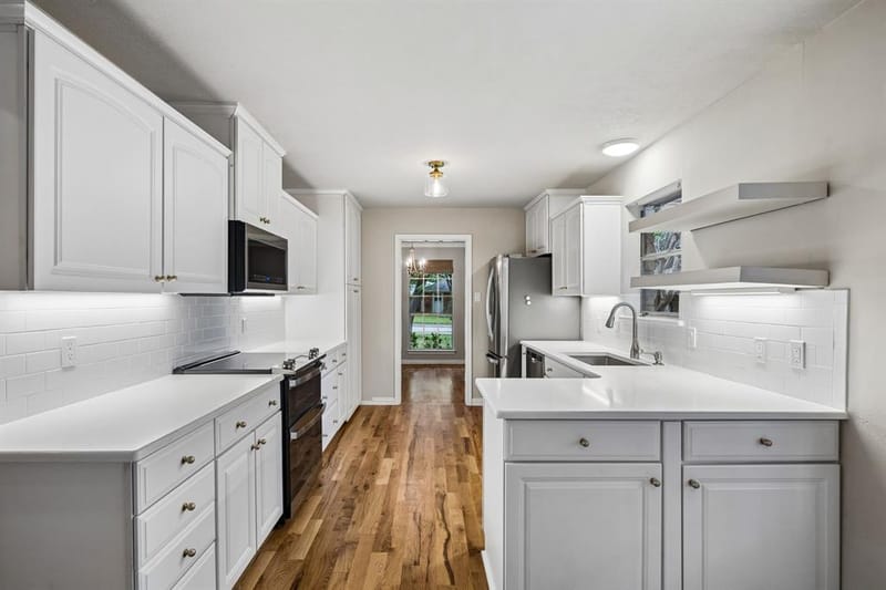 9223 Seagrove Drive, Dallas TX 75243 - Photo 10