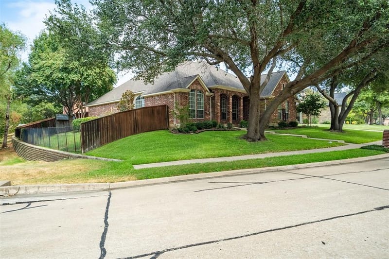 4405 Ridgecove Drive, Rowlett TX 75088 - Photo 3
