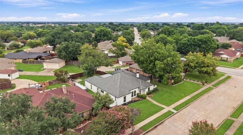 305 Bellmeade Drive, Garland TX 75040 - Photo 32
