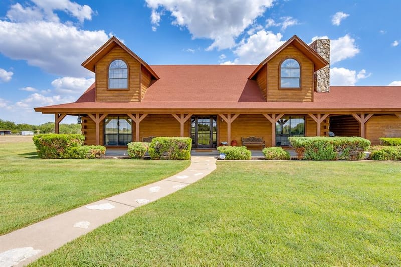 5900 County Road 1229, Godley TX 76044 - Photo 2