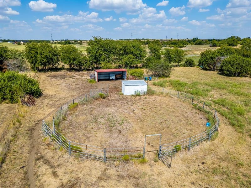 5900 County Road 1229, Godley TX 76044 - Photo 36