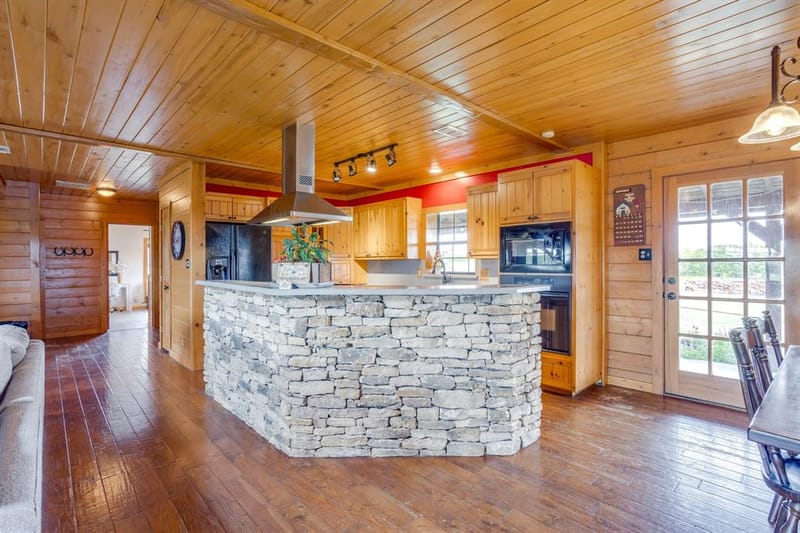5900 County Road 1229, Godley TX 76044 - Photo 10