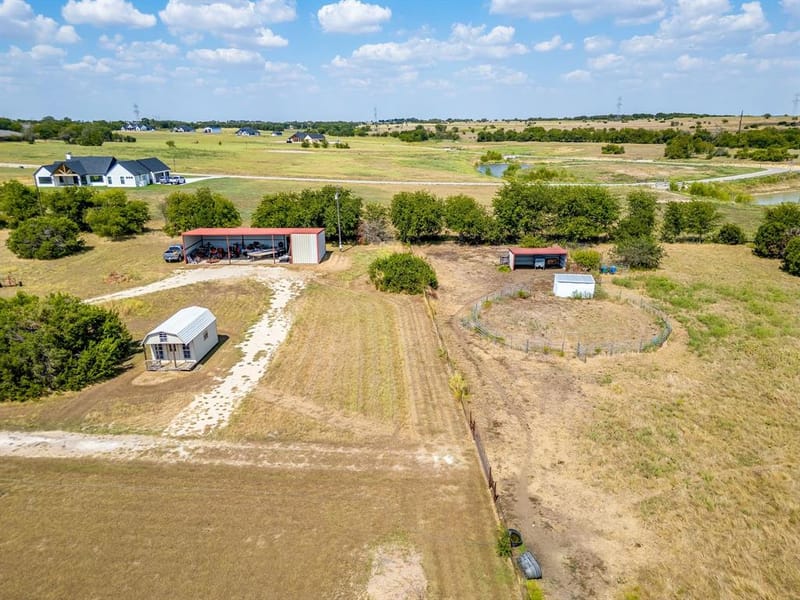 5900 County Road 1229, Godley TX 76044 - Photo 35
