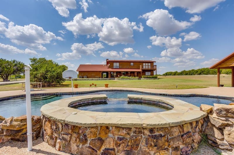 5900 County Road 1229, Godley TX 76044 - Photo 31