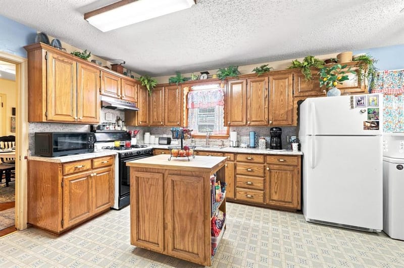 1231 W Sears Street, Denison TX 75020 - Photo 14