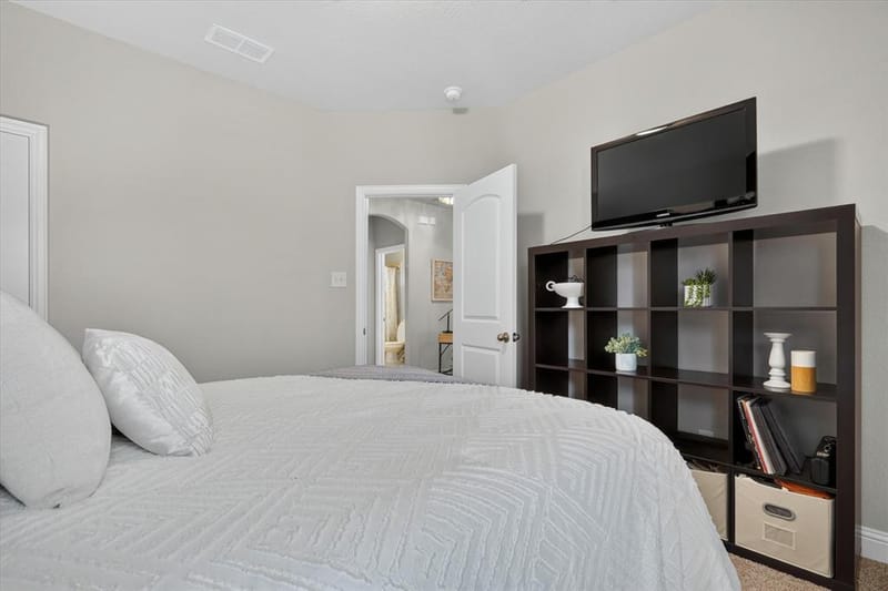 12766 Mercer Parkway, Farmers Branch TX 75234 - Photo 16