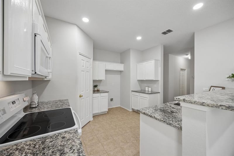 10617 Gleneagles Lane, Rowlett TX 75089 - Photo 17