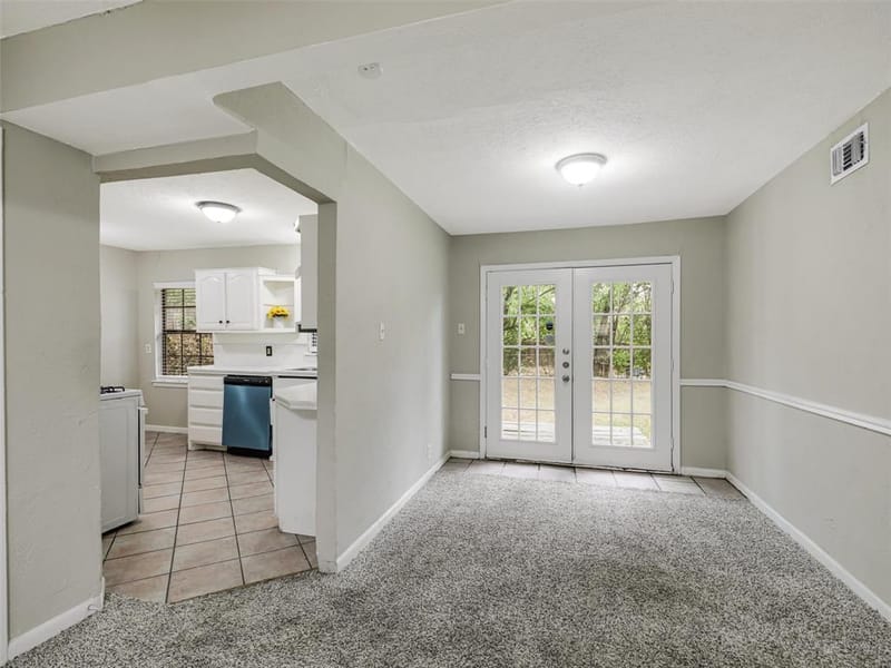 10747 SandAlwood Drive, Dallas TX 75228 - Photo 11