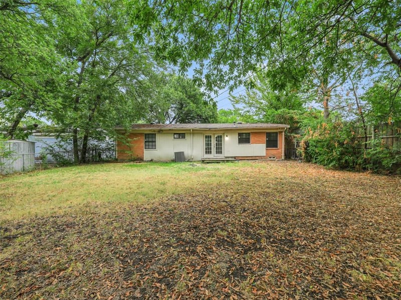 10747 SandAlwood Drive, Dallas TX 75228 - Photo 21