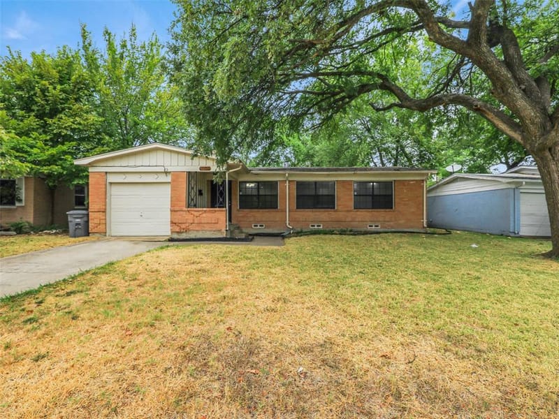 10747 SandAlwood Drive, Dallas TX 75228