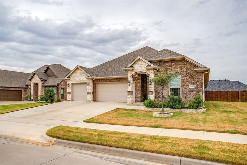 3005 Nob Hill Drive, Burleson TX 76028 - Photo 2