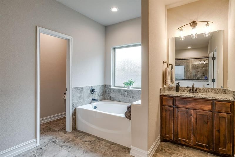 3005 Nob Hill Drive, Burleson TX 76028 - Photo 18