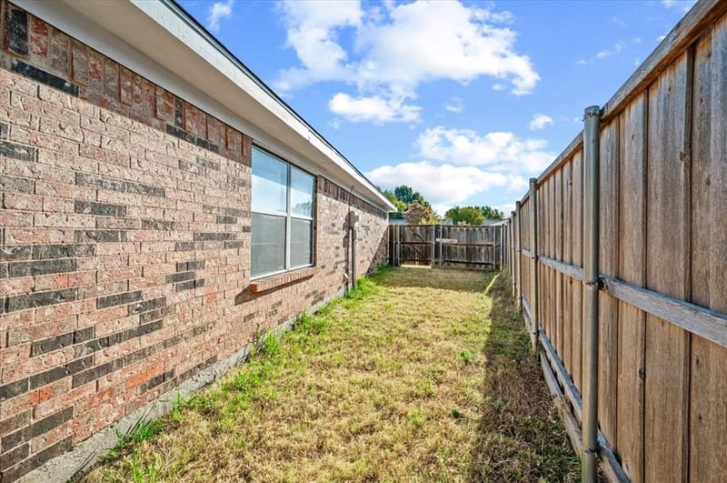 3610 Hummingbird Drive, Grand Prairie TX 75052 - Photo 25