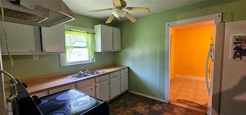 812 N Waldrip Street, Grand Saline TX 75140 - Photo 10