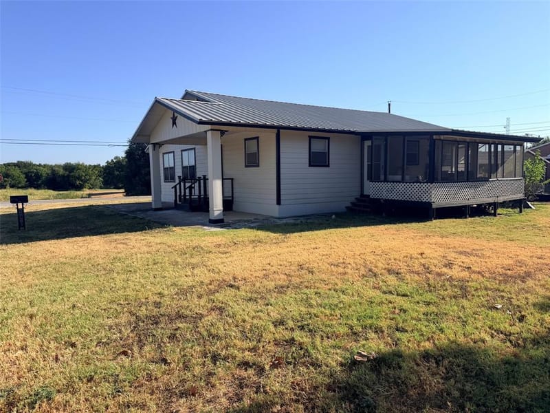 1410 Marie Street, Comanche TX 76442 - Photo 2