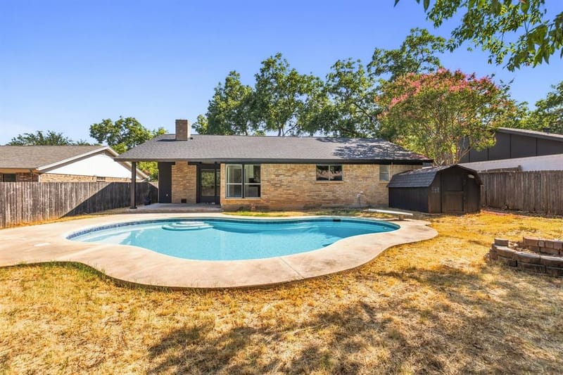 1912 Longmeadow Drive, Arlington TX 76015 - Photo 33