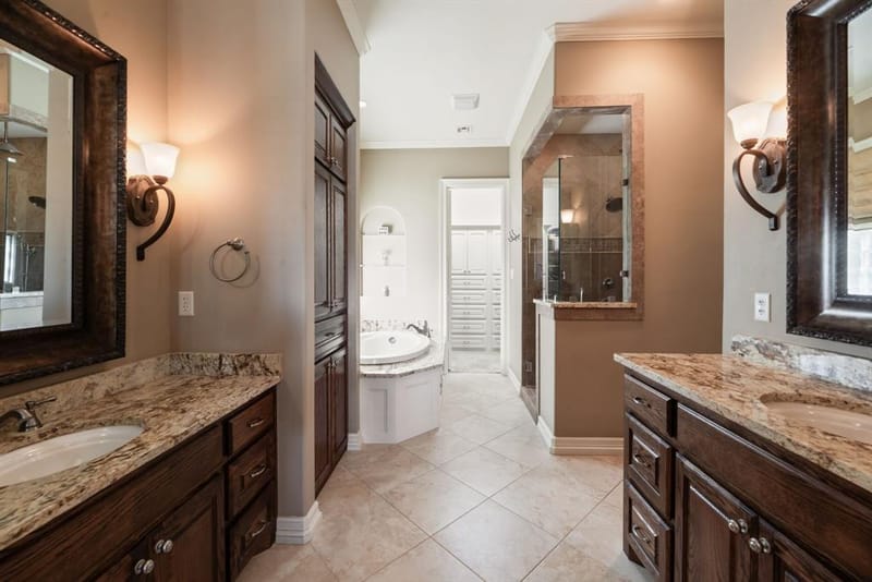 560 Clubhouse Drive, Corsicana TX 75109 - Photo 11