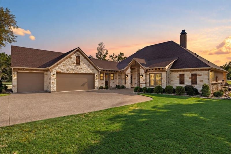 560 Clubhouse Drive, Corsicana TX 75109 - Photo 40