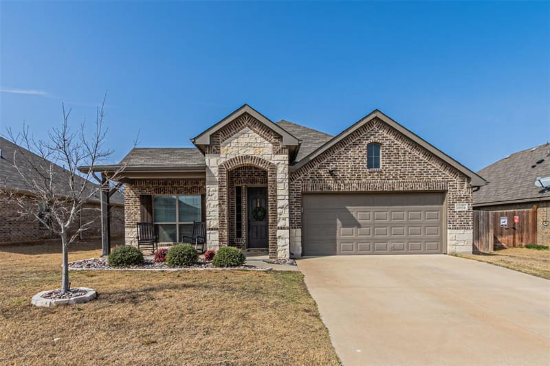2504 Doe Run, Weatherford TX 76087 - Photo 3