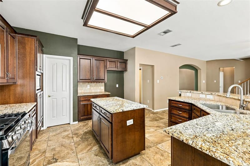 1204 Crestview Drive, Bedford TX 76021 - Photo 12