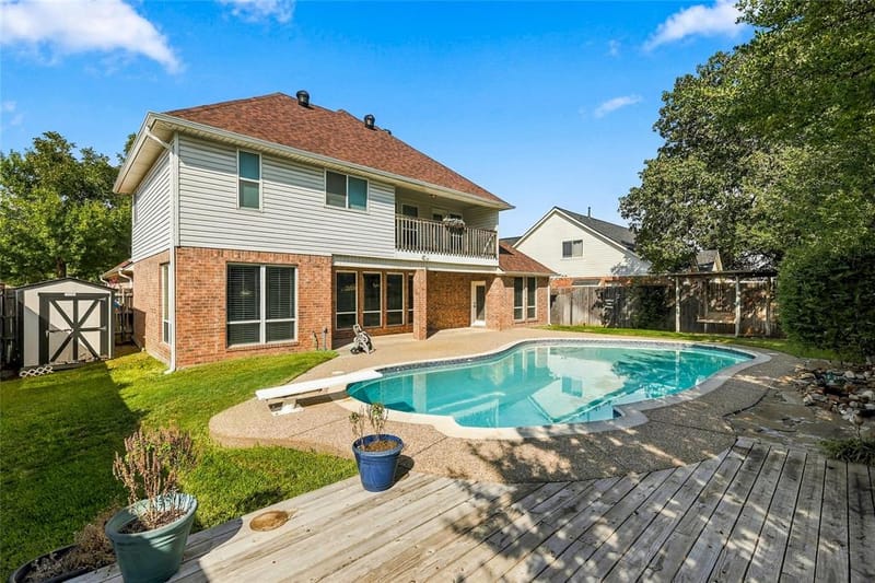1204 Crestview Drive, Bedford TX 76021 - Photo 37