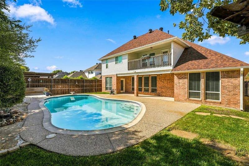 1204 Crestview Drive, Bedford TX 76021 - Photo 35