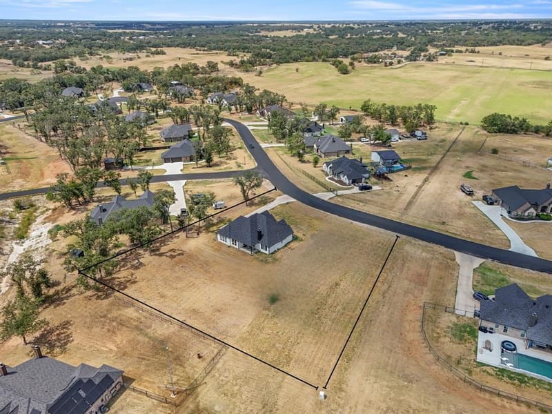 149 Clayton Crossing, Springtown TX 76082 - Photo 37